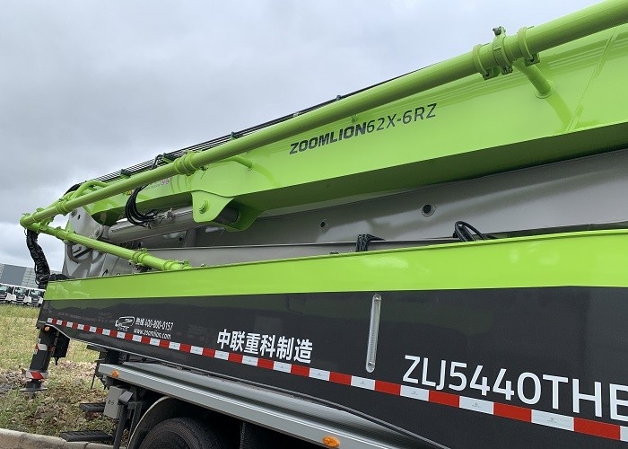 335KW 62m New Concrete Pump Truck , Boom Pump Truck Euro 6 Brand New