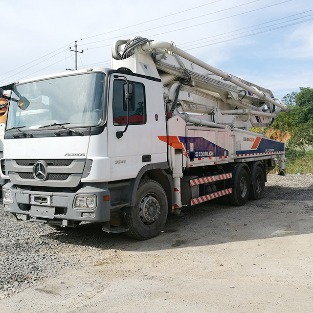 3 Axles 294KW Used Truck Concrete Pump , 47m Concrete Pump ZLJ5336THB