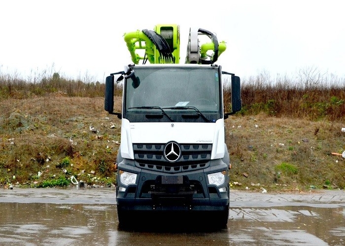 315KW 59X-6RZ New Concrete Pump Truck Benz Actros 8x4 High Volume 180m3/H