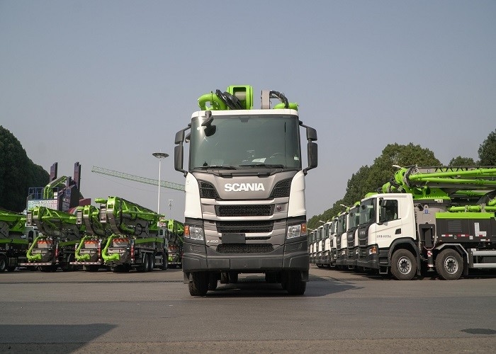 Euro 5 Emission 58m SCANIA Concrete Truck 8x4 High Driving Safety