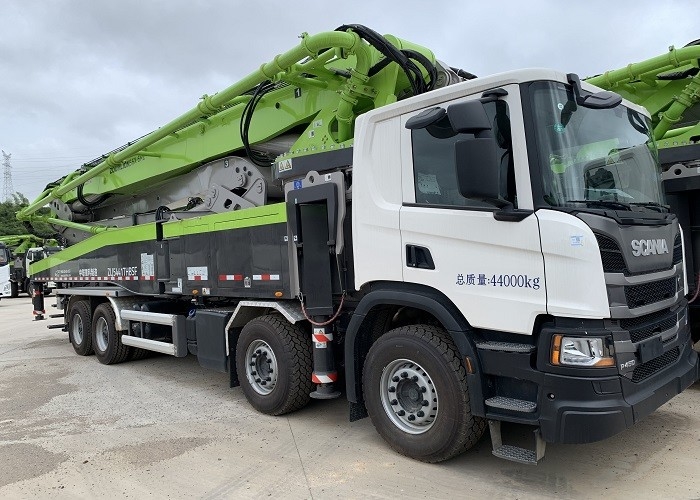 56m Sweden Scania New Concrete Pump Truck , 4 Axle Truck High Safety 180CBM