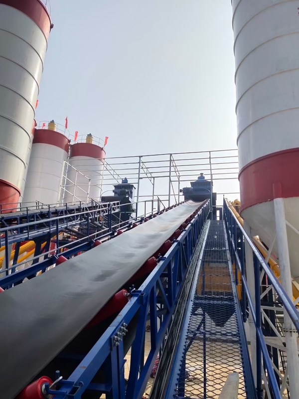 90m3/H HZS90 Concrete Batching Plant Dry Automatic Control System