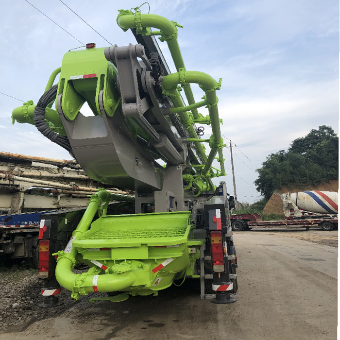 Zoomlion Pumpers Used Concrete Pump Truck 56M Scania Green Color 180m3/H