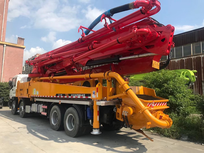 2011 Year Second Hand Truck 46 Meter Isuzu，Sany Brand Red And White Pump