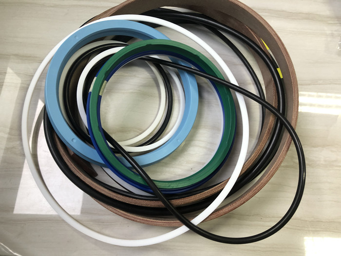 56M 52M Boom X Leg Hydraulic Cylinder Seals Kit SKF Zoomlion
