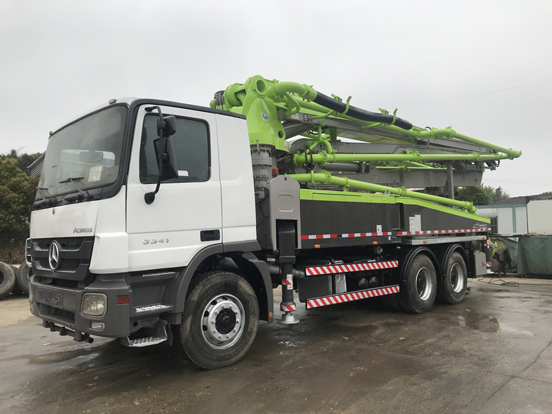 Construction 38M Boom Used Concrete Pump Truck 4 Boom 300KW 120 M3/H