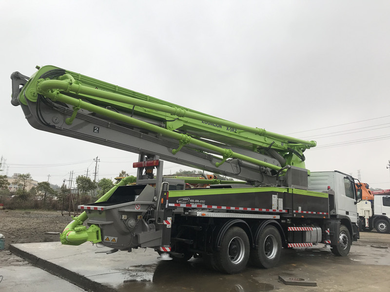 Construction 38M Boom Used Concrete Pump Truck 4 Boom 300KW 120 M3/H