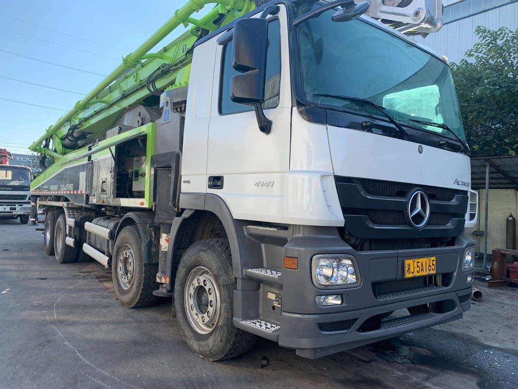180 M3/H Zoomlion Used Concrete Pump Truck Mercedes Benz Chassis 300KW Power