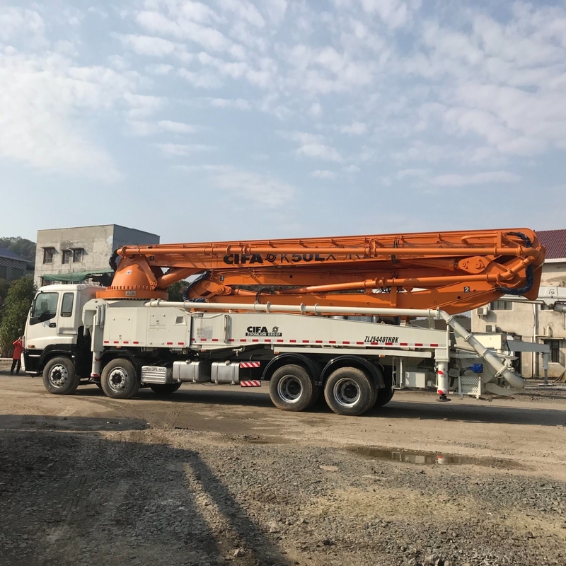 8*4 Zoomlion Concrete Pump Truck Renewed Beton Pump Isuzu Chassis 50m 160m3/H