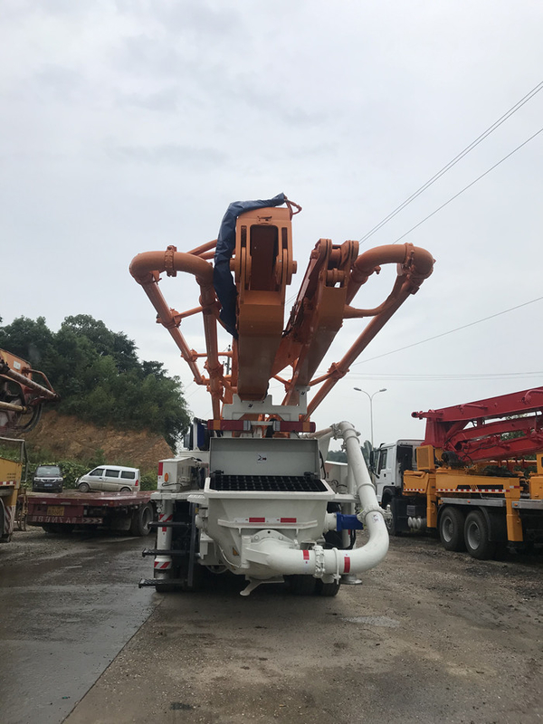 Swing Leg Zoomlion Isuzu Truck Mounted Concrete Pump Truck 265kw 120m3/H 37m