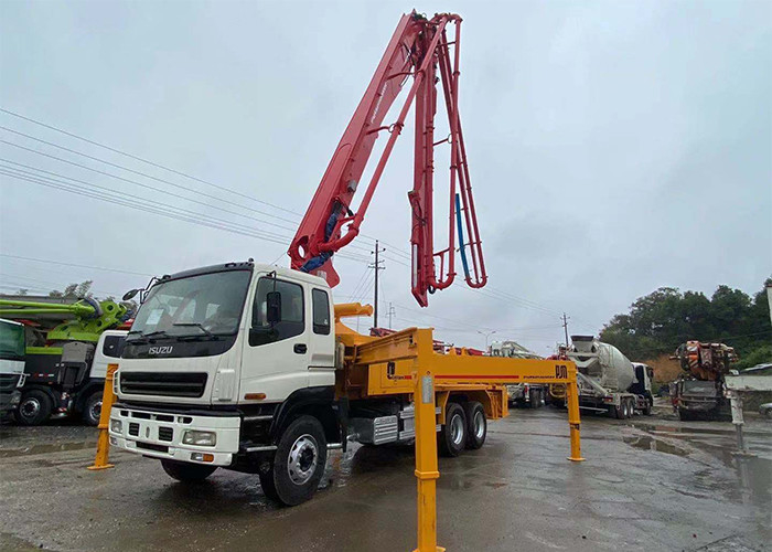 Putzmeister 38m Boom Concrete Pump Truck Heavy Duty 140m3/H With 4 Boom Section