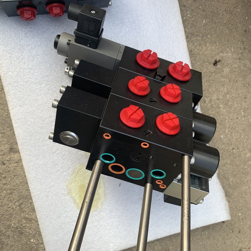 Concrete Pump Machine Zoomlion Concrete Pump Spare Parts Boom Multi Way Valve