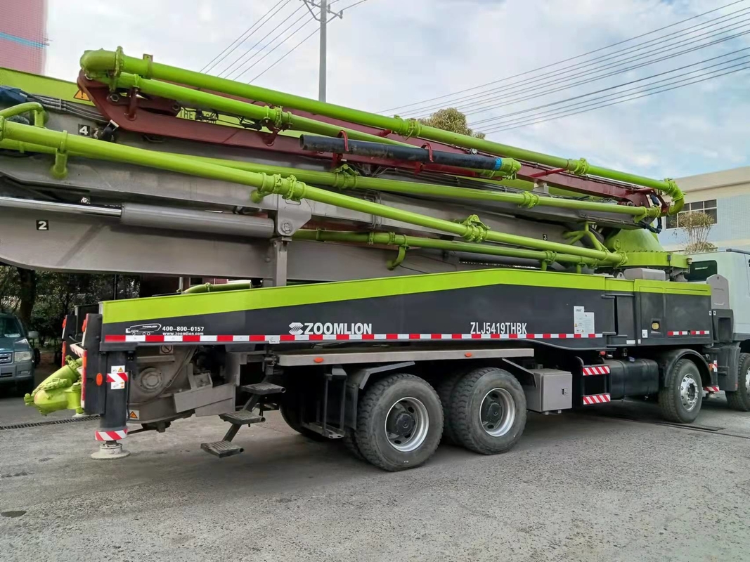 Zoomlion 180m3/H 60m Boom 9Mpa Concrete Pump Truck