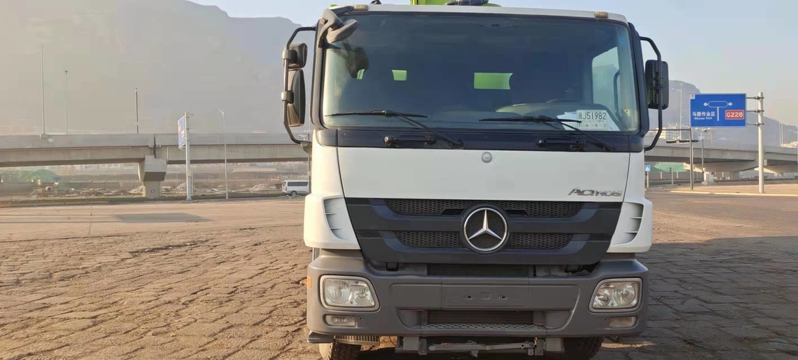 Zoomlion 180m3/H 60m Boom 9Mpa Concrete Pump Truck