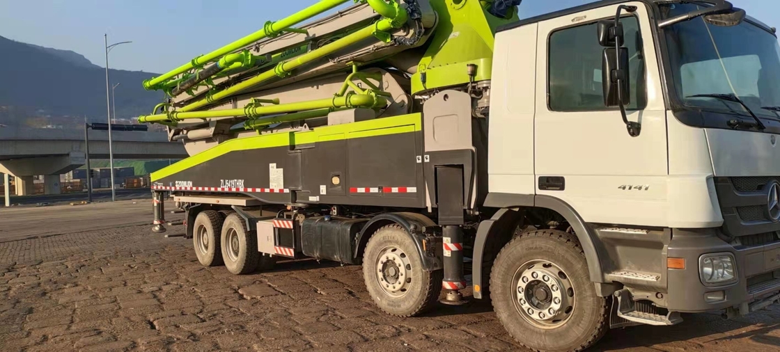 Zoomlion 180m3/H 60m Boom 9Mpa Concrete Pump Truck