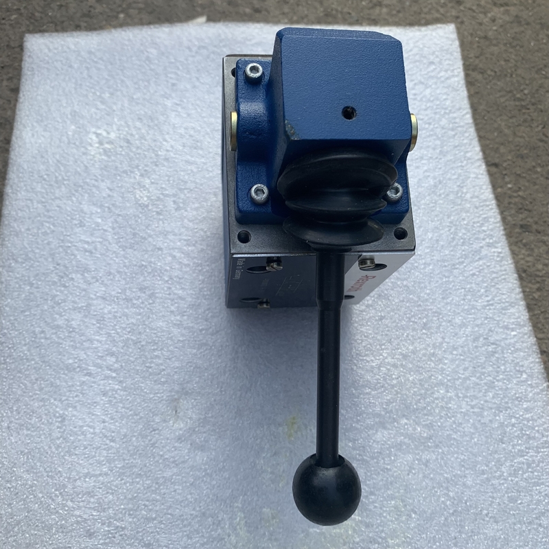 Rexroth Concrete Pump Manual Reversing Valve 4WMM10H10/F