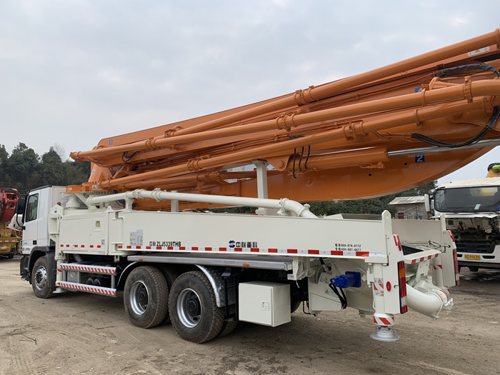Zoomlion 49M Concrete Equipment Concrete Placing 5 Boom Beton Pumper Renewed 140m3/h Concrete Pump Actros 3341 Truck