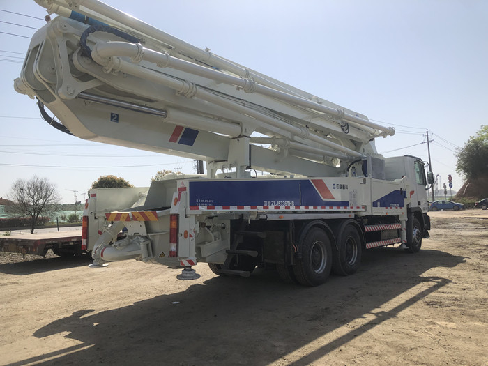 Zoomlion 47M 5 Boom Used Concrete Pump Truck For Underground Construction