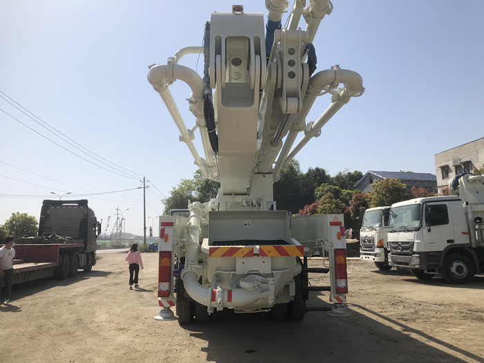 Zoomlion 47M 5 Boom Used Concrete Pump Truck For Underground Construction