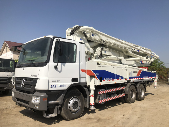 Zoomlion 47M 5 Boom Used Concrete Pump Truck For Underground Construction