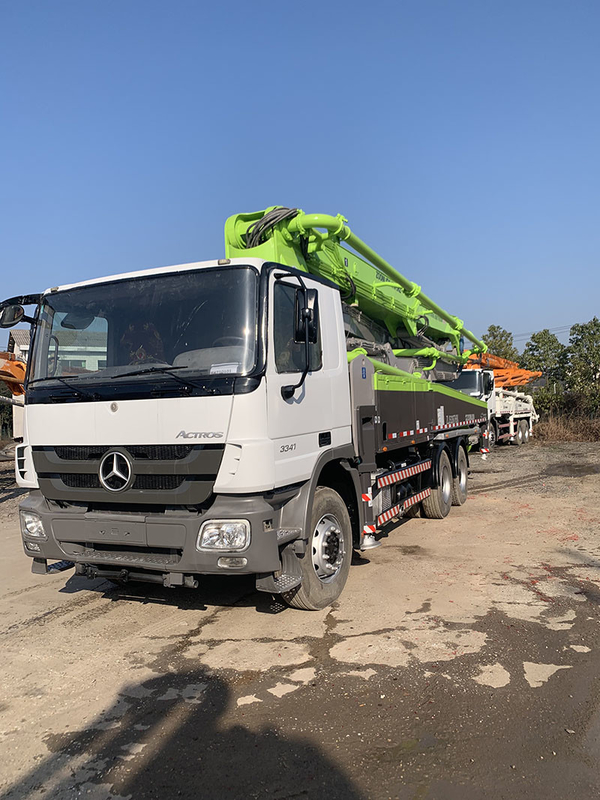 Fully Hydraulic Reversing 300kw Concrete Pump Truck With Smarter Electrical Control System