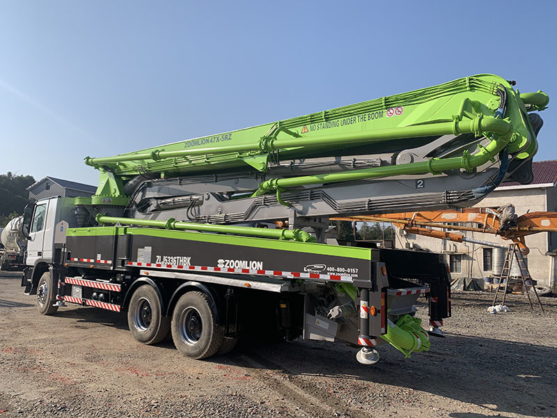 Fully Hydraulic Reversing 300kw Concrete Pump Truck With Smarter Electrical Control System