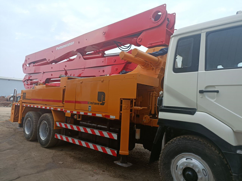 4 Boom 140m3/H Used Concrete Pump Truck For Beton Placing Putzmeister