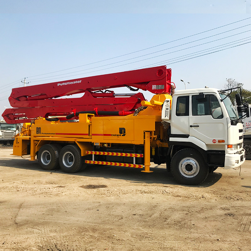 4 Boom 140m3/H Used Concrete Pump Truck For Beton Placing Putzmeister