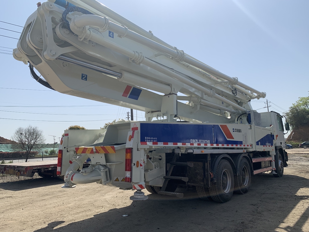 Used 294KW Concrete Beton Pump, 3 Axles Cement Boom Pumping Machine