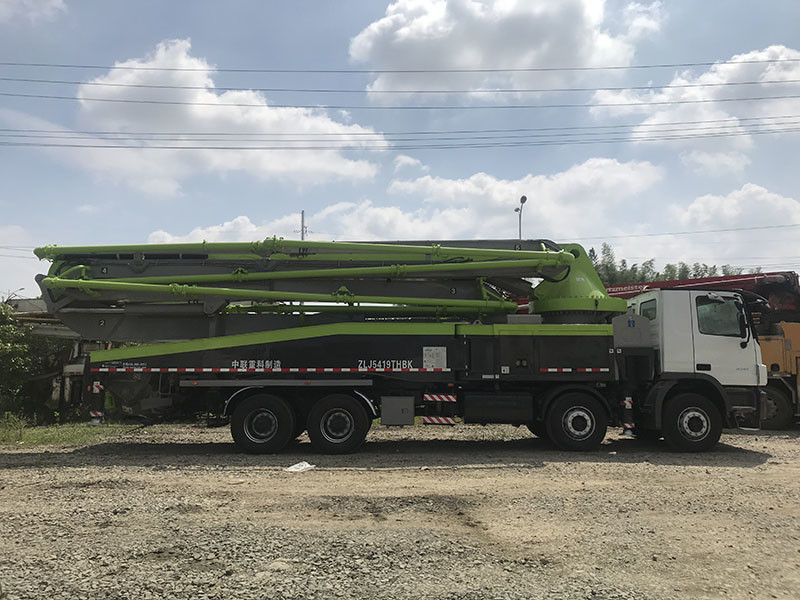 13670*2500*4000mm Diesel Used Concrete Pump Truck Heavy Duty Construction Machines
