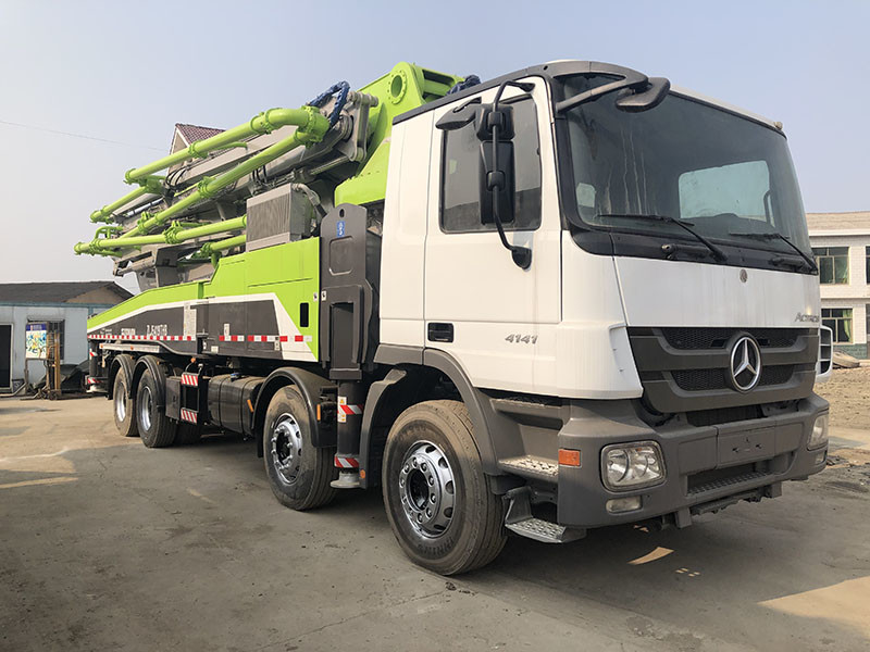 Electric Remote Control 180m3/H Truck Mounted Concrete Pumps Hydraulic System