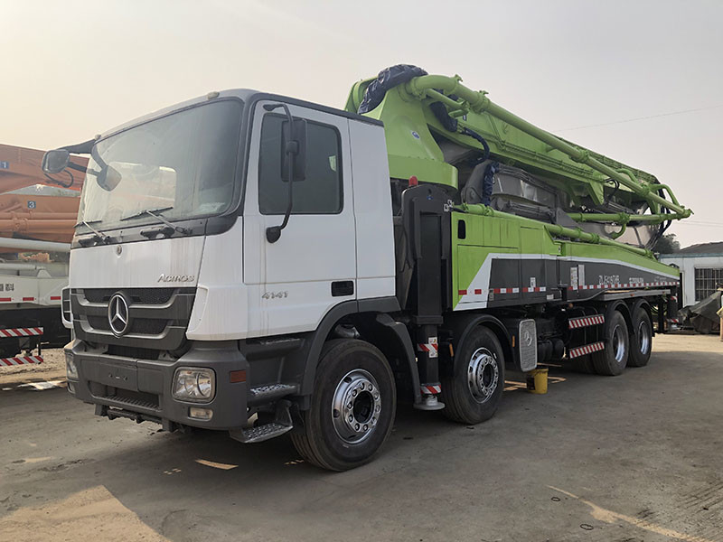 Electric Remote Control 180m3/H Truck Mounted Concrete Pumps Hydraulic System