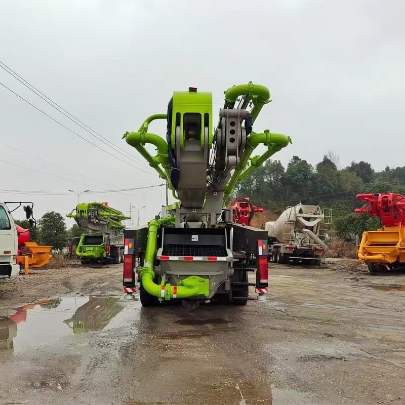 Actros 3341 Concrete Pump Boom Truck 287kw 5 Arm 360Bar Hydraulic Pressure