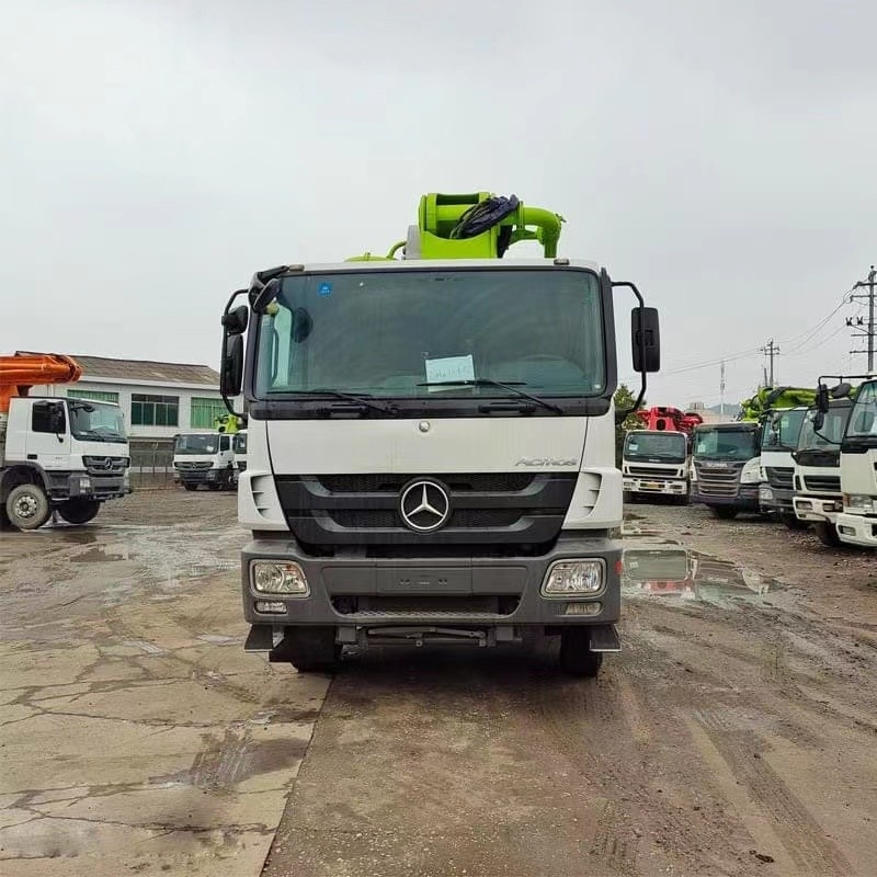 Actros 3341 Concrete Pump Boom Truck 287kw 5 Arm 360Bar Hydraulic Pressure