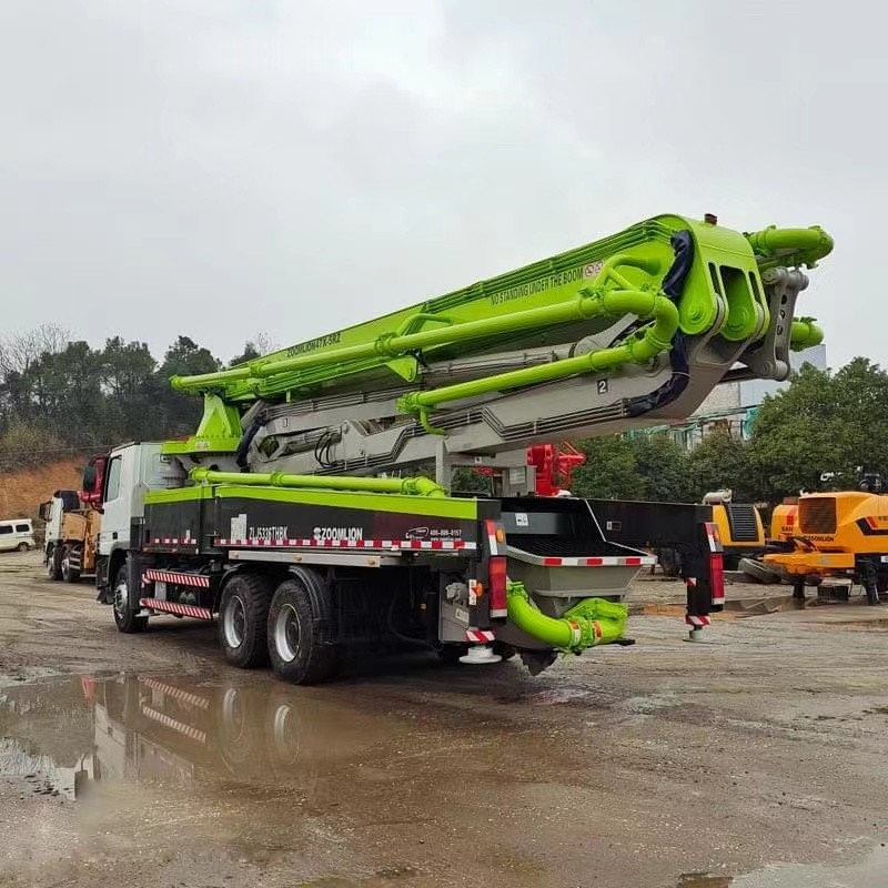 Actros 3341 Concrete Pump Boom Truck 287kw 5 Arm 360Bar Hydraulic Pressure